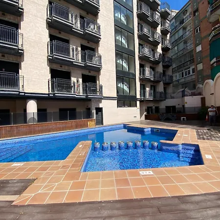 Tokyo - Modern With Parking & Swimming Pool Διαμέρισμα *