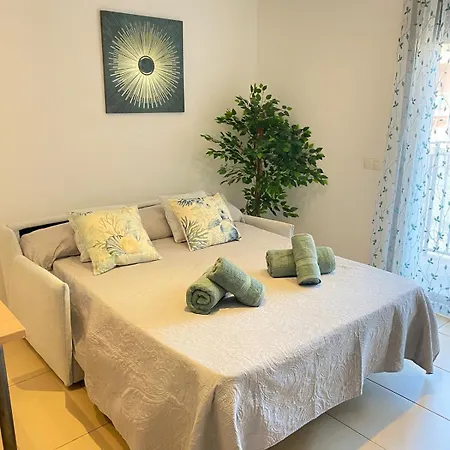 Διαμέρισμα Tokyo - Modern With Parking & Swimming Pool *