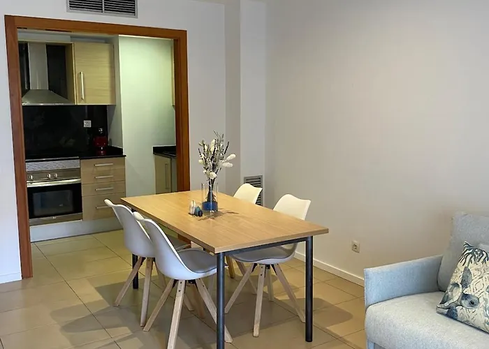 Apartmán Tokyo - Modern With Parking & Swimming Pool