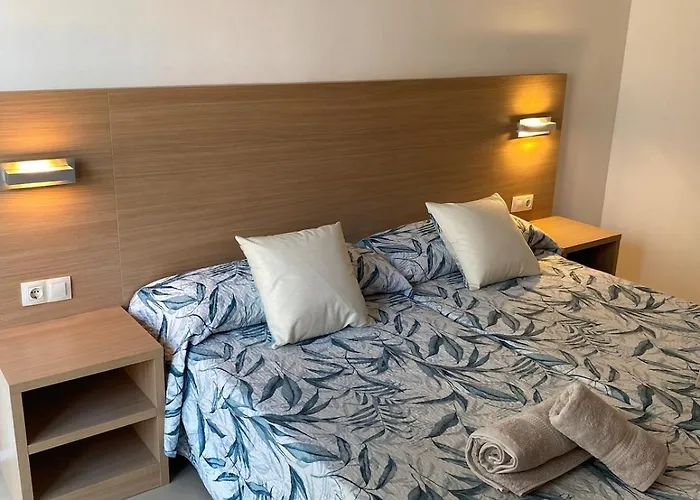 Apartmán Tokyo - Modern With Parking & Swimming Pool