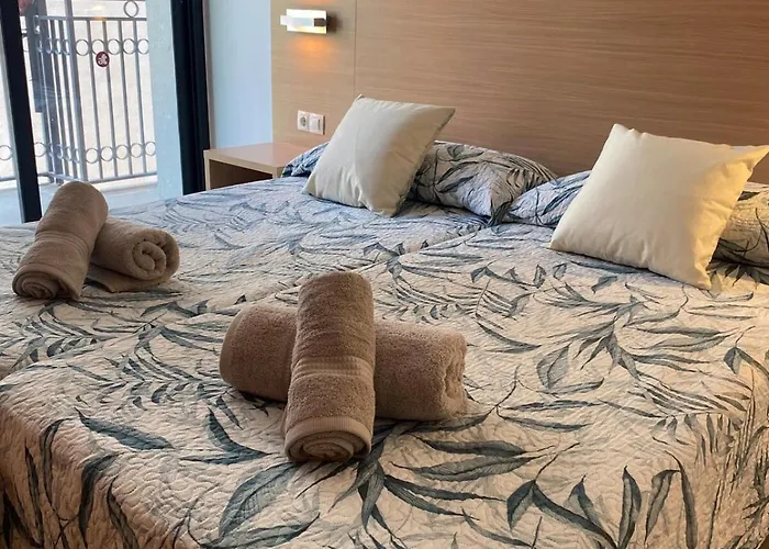 Apartmán Tokyo - Modern With Parking & Swimming Pool