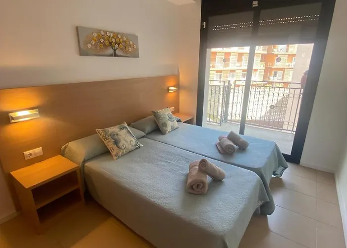 Tokyo - Modern With Parking & Swimming Pool Apartmán *
